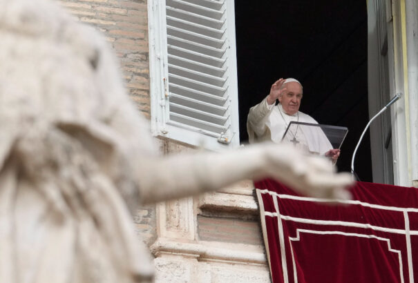 A pápa lemondta hagyományos újévi látogatását a Szent Péter téri betlehemi jászolnál