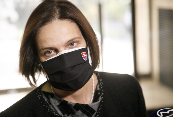 Börtön álhírterjesztésért? A Sme rodina nem támogatja Kolíková javaslatát, még a TIS is bírálta a liberális minisztert