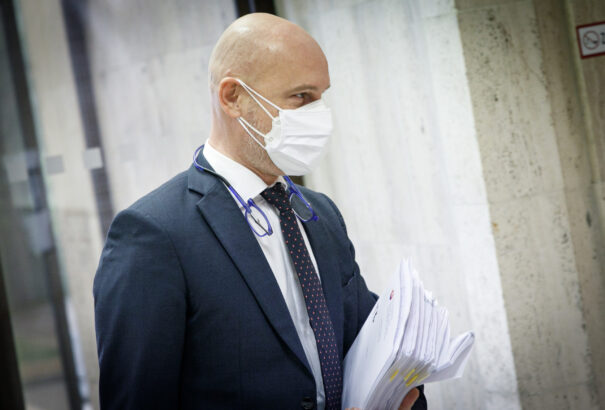 Gröhling: Az jelenléti oktatásra való visszatérésről majd az ünnepek után döntünk