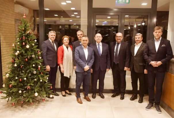 Potápi és Berényi tiszta vizet öntött a pohárba: A Kárpát-medencei magyarság nagy többsége a Fidesz-KDNP mellett áll