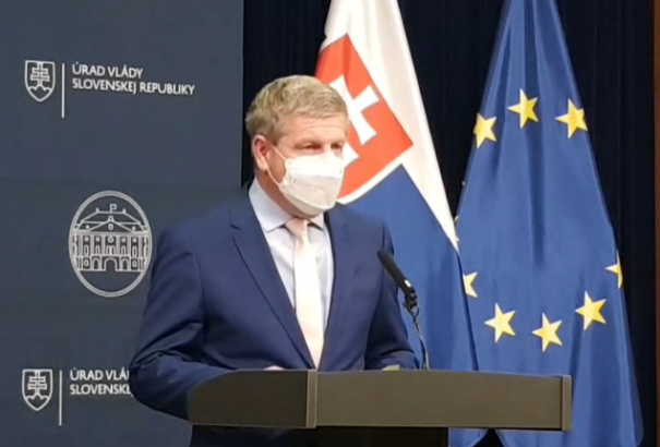 Az egészségügyi dolgozók 350 eurós egyszeri juttatást kapnak