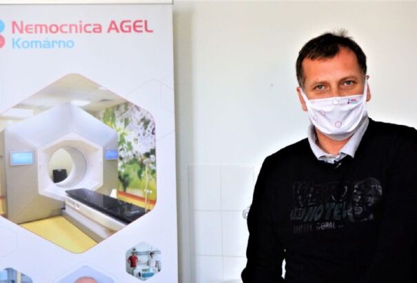 „Szörnyű látni a levegő után kapkodó fuldokló, oltatlan betegeket” – Mgr. Miroslav Jaška MPH, a komáromi AGEL kórház igazgatója a Körképnek (Interjú)