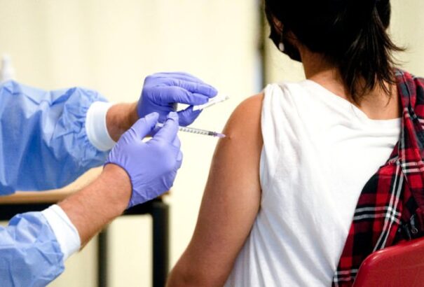 December 11-én „Ajándékozzunk karácsonyt“ névvel oltási hét indul Szlovákiában