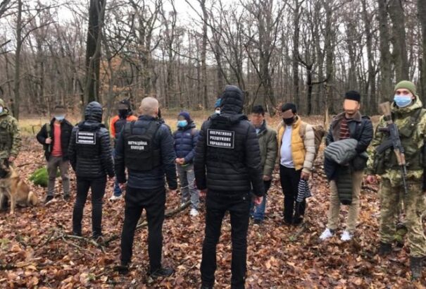 Illegális migránsokat fogtak a szlovák-ukrán határ ukrán oldalán