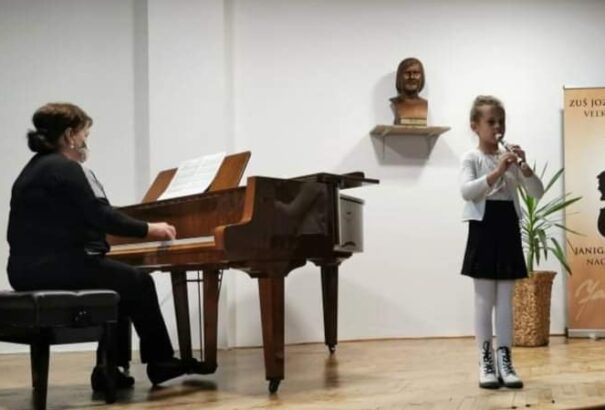 Hétfőtől újraindulhat a jelenléti oktatás a nyelviskolákban és a művészeti alapiskolákban