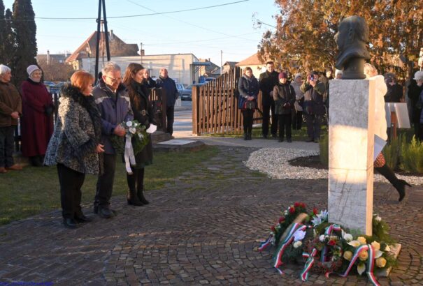 Szent Péter esernyője alatt mesél a Mikszáth Kálmán Emlékház