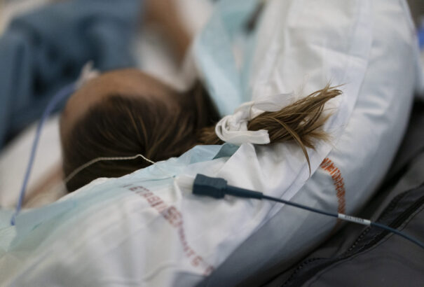 NCZI: A legtöbb kórházban kezelt covidos páciens a 65 év felettiek korosztályába tartozik