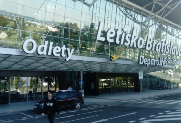 A pozsonyi reptér továbbra is nagy bizonytalanságok közepette működik. A tervek bármikor megváltozhatnak