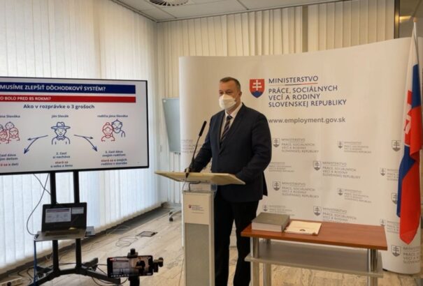 A gyerekek növelhetnék szüleik nyugdíját. Krajniak bemutatta, hogyan befolyásolja a családi bónusz a szülők nyugdíját