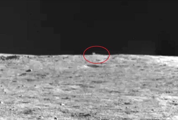 Nem kunyhót látott a Hold sötét oldalán a kínai űreszköz – Fotóval