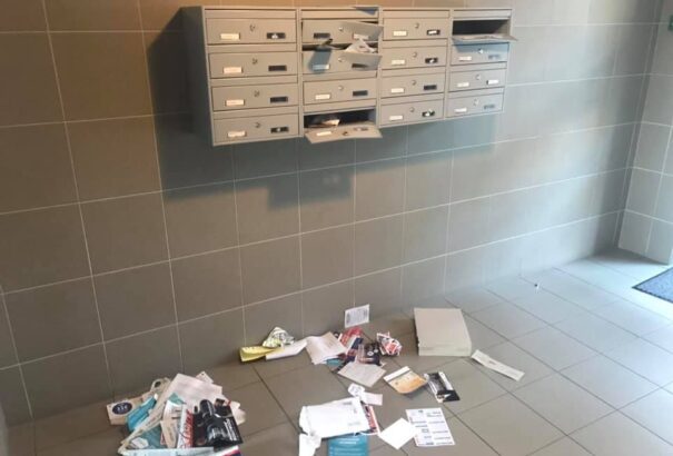 Feltörik a postaládákat a lakótelepeken a 300 eurós covid utalványok miatt