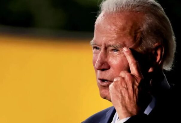 Biden szerint Putyin bezárkózott, tanácsadóit pedig házi őrizetbe vetette
