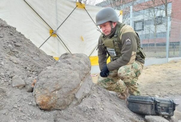Második világháborús bombát találtak Óbudán