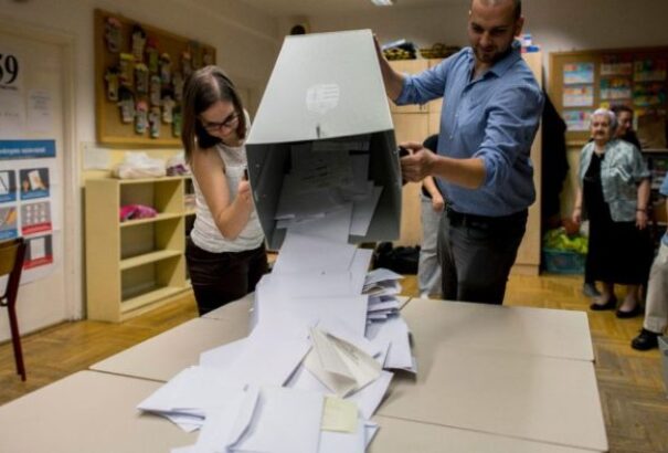 Választási megfigyelőket küldenek Magyarországra