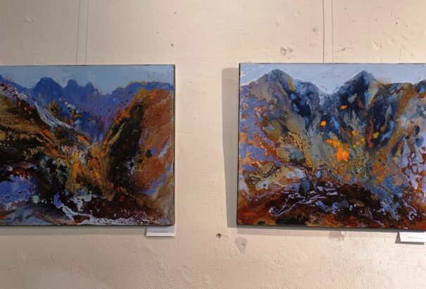 eNRA 21: Sokszínű képzőművészeti kiállítás nyílott a komáromi Limes Galériában (Képekkel)