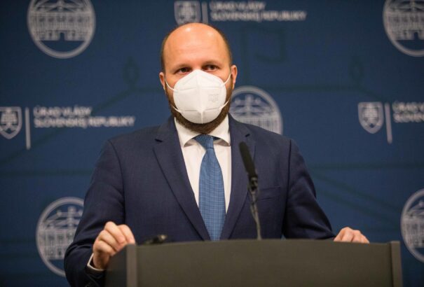 Naď: A NATO elkerülhetetlennek tartja a keleti határok megerősítését, beleértve Szlovákiáét is