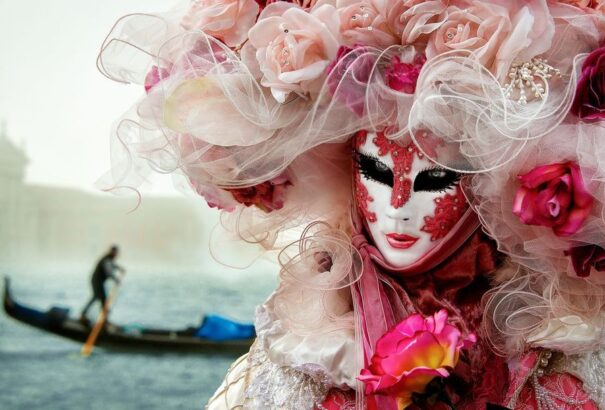 Megkezdődött a velencei karnevál