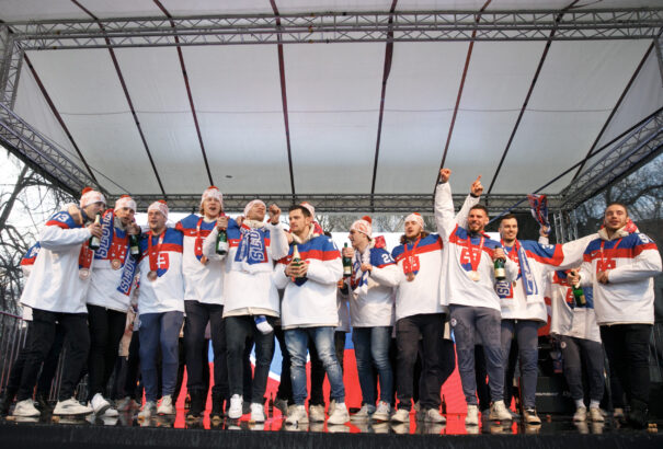 A szlovák hokisok visszautasították a politikusok meghívását – a jégkorong-szövetség adott magyarázatot