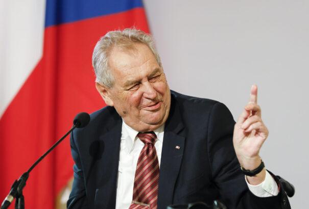 Zeman: Nem lesz háború, olyan CIA-jelentést kaptam, ami később nem igazolódott be