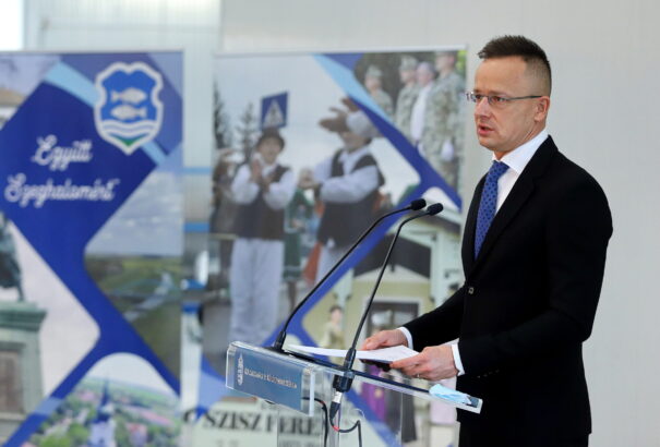 Szijjártó: a választáson eldől, hogy folytatódhat-e a nemzeti érdek érvényesítésére fókuszáló politika