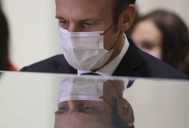 Macron Johnsonnal és Stoltenberggel egyeztetett moszkvai és kijevi útja előtt