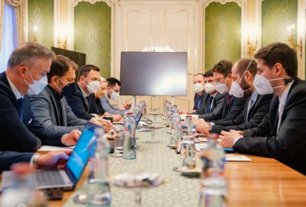 Ígéretekkel tele a padlás, konkrét lépéseket akarunk látni – az orvosok szakszervezetei hétpontos követeléssel álltak elő