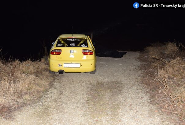 Halálos autóbaleset Bősön. Átment a sofőrön a hirtelen meginduló gépkocsi (Képekkel)