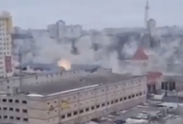 Sok halálos áldozata van a Harkovot ért orosz bombázásnak (videó)