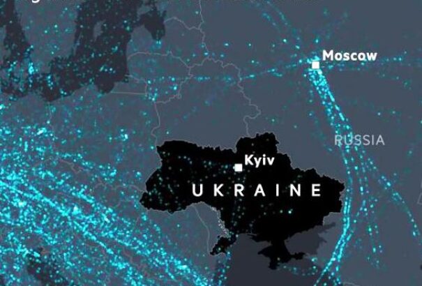 Látványos videó mutatja, hogyan ürült ki a légtér Ukrajna fölött a háború miatt