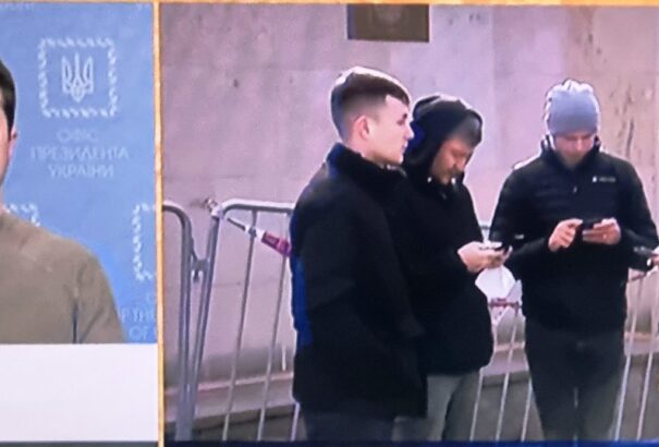 Zelenszkij: Ha a Nyugat nem nyújt segítséget, a háború a Nyugat ajtaján kopogtathat