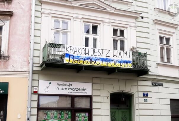 Négyből három lengyel aktívan részt vesz az ukrán menekültek ellátásában