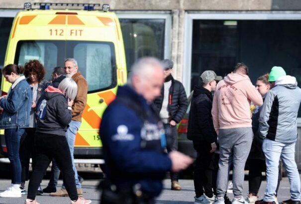 Tömegbe hajtott egy autó Belgiumban, legalább hatan meghaltak