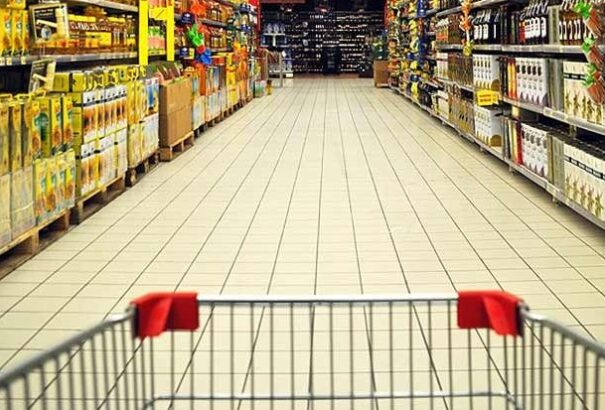 Olaszországban csökkentik az üzemanyagadót, felvásárlási határt vezetnek be a szupermarketekben