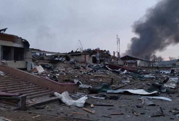 Harmincöt halottja van a Lviv melletti támaszpont elleni orosz légitámadásnak