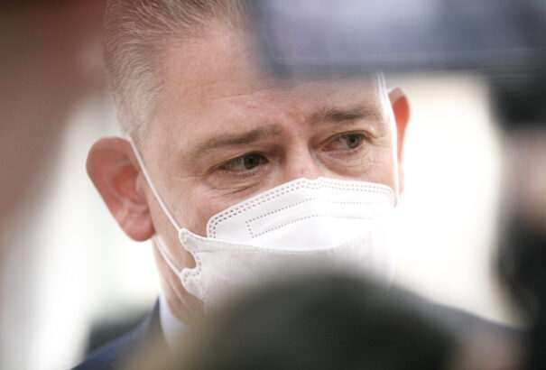 Mikulec megnyitná a vitát, mi legyen a külföldről finanszírozott pártokkal. Nem kizárt az ilyen pártok felszámolása sem