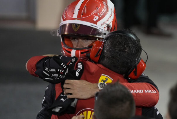 Bahreini Nagydíj – Leclerc és Verstappen rajtolhat az első sorból