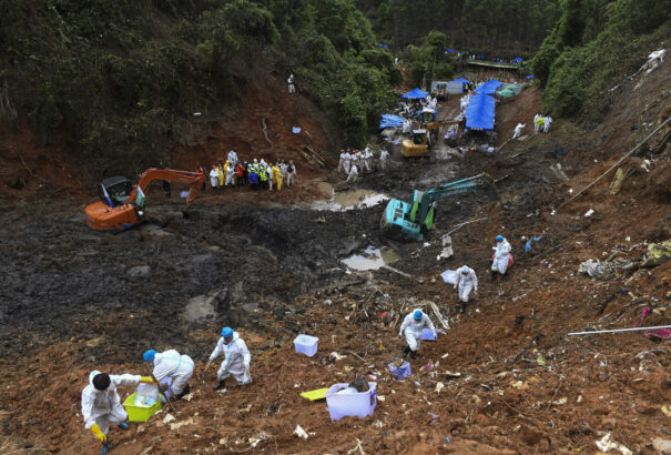 Megtalálták a Dél-Kínában lezuhant kínai utasszállító második feketedobozát is