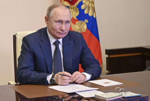 Putyin kész fogadni az önkéntes harcosokat