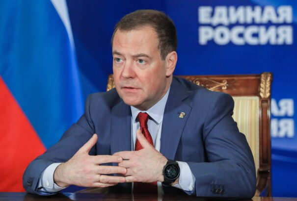 Medvegyev: A nyugati szankciók nincsenek befolyással az orosz kormányra