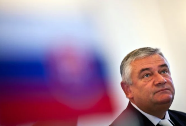 A NAKA őrizetbe vette az SNS egykori elnökét, Ján Slotát