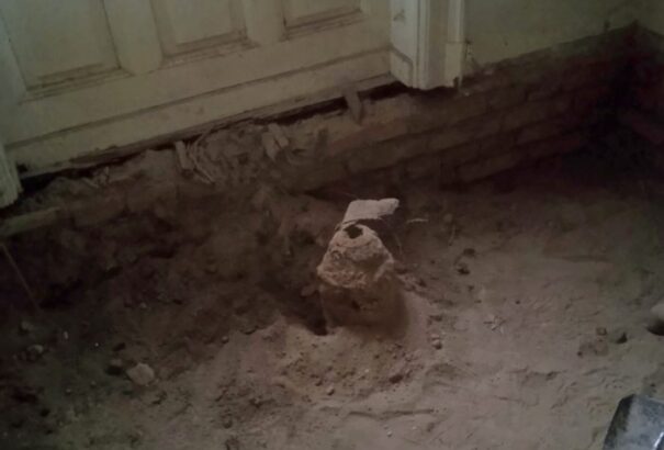 Világháborús bombát rejtett egy gyerekszoba padlója Budapesten