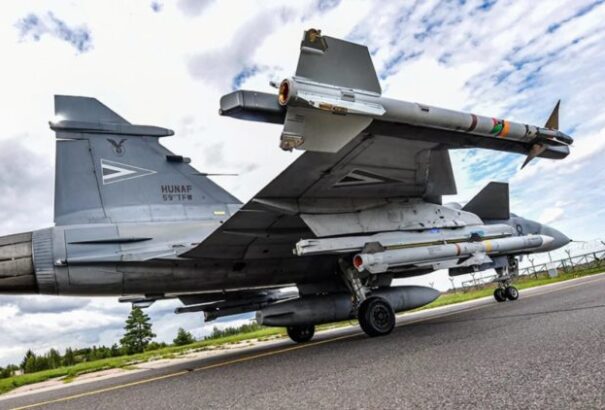 Három riasztást is kaptak pénteken a magyar Gripenek