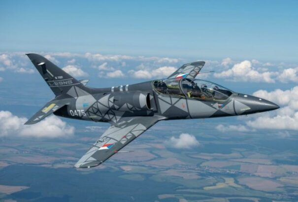 Tizenkét darab könnyű sugárhajtású kiképzőgépet vesz a Magyar Honvédség