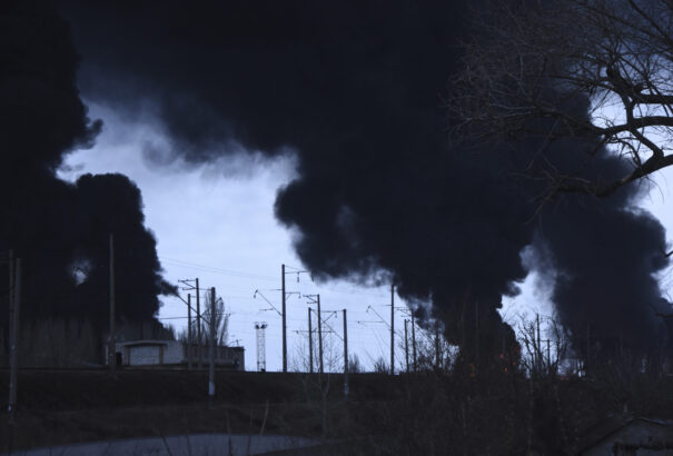 Rakétákkal támadták Odesszát, egy olajfinomítót is találat ért
