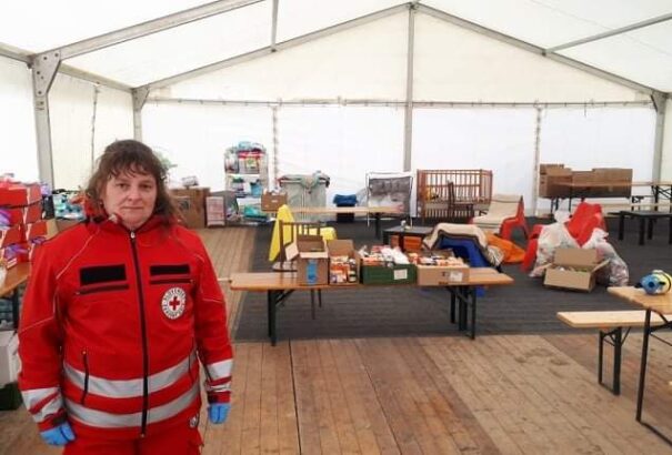 „Egy életre szóló nyomot hagyott bennem”- Interjú a Vöröskereszt szlovák-ukrán határon teljesítő önkéntesével