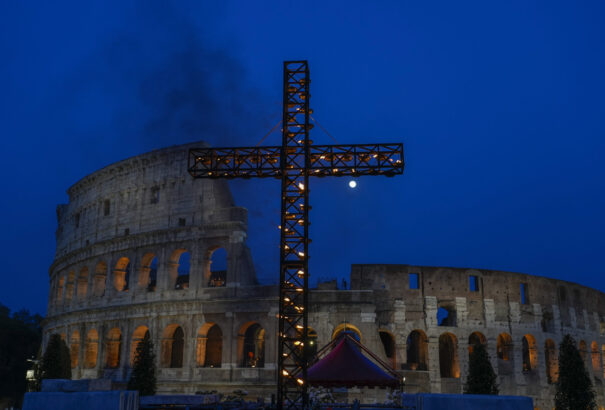 Ferenc pápa két év után ismét a Colosseumnál vezette a keresztutat