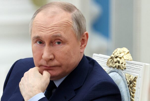 Putyin az utolsó pillanatban lemondta a mariupli védők elleni utolsó rohamot