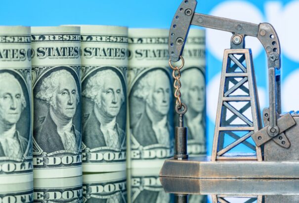 Micskó András: Dollárháború, és ami mögötte van