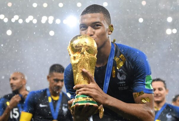 Kisorsolták a katari foci-vb csoportbeosztását és menetrendjét. Vannak érdekességek