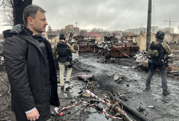 Hegert mélyen megrendítették a Bucsában látottak